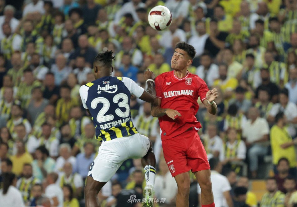 和后卫詹姆 和后卫詹姆